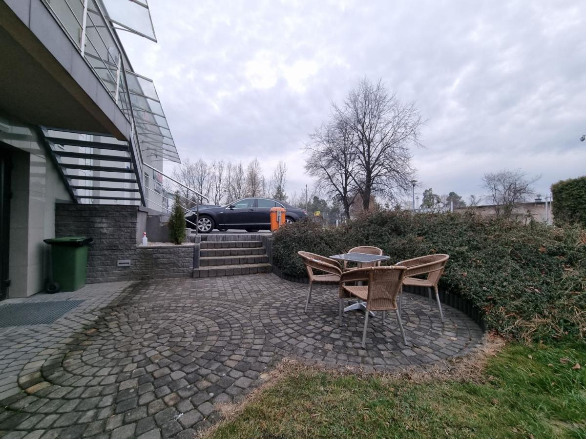 Bilgoraj Aparthotel Exterior photo